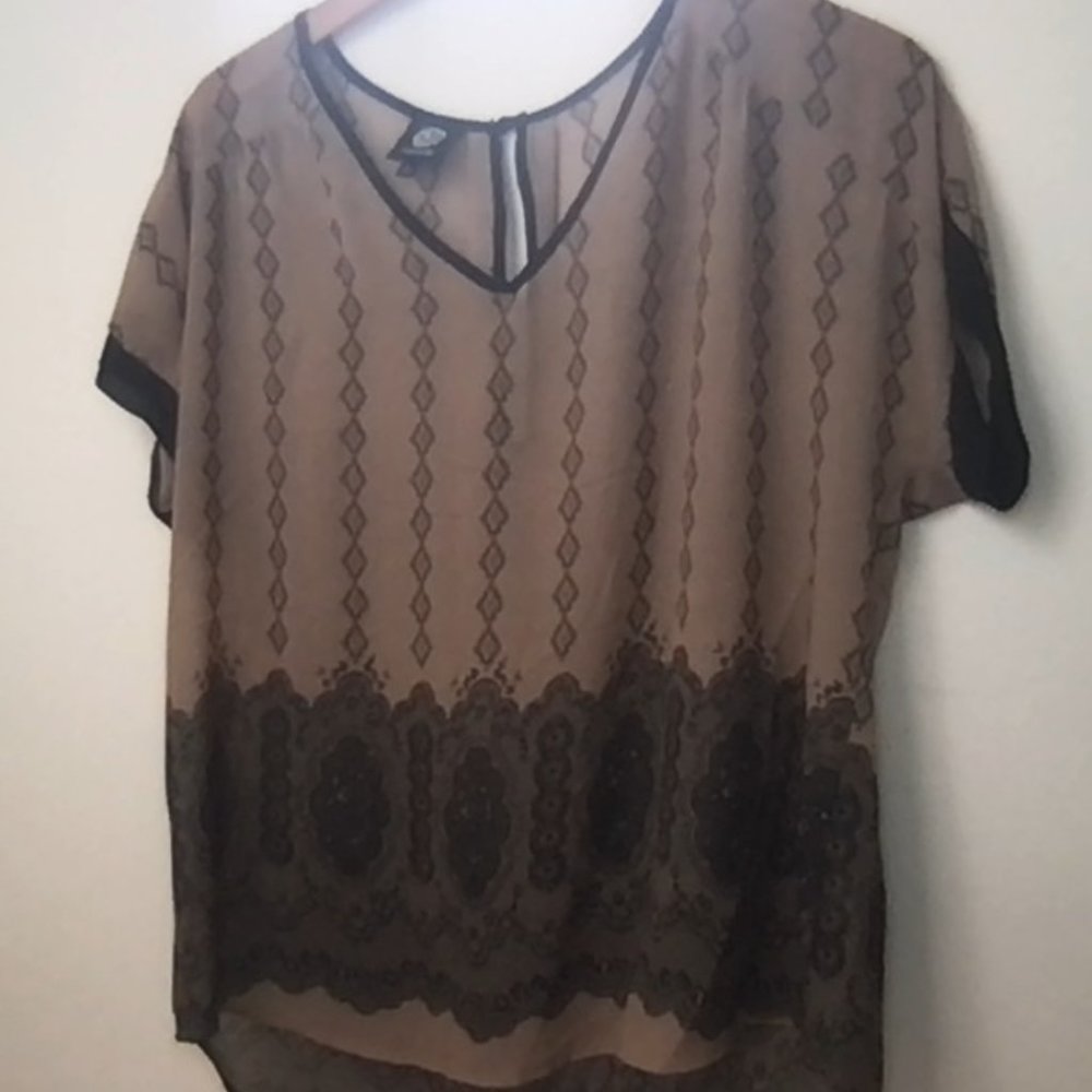Bobeau cream and black blouse, size L